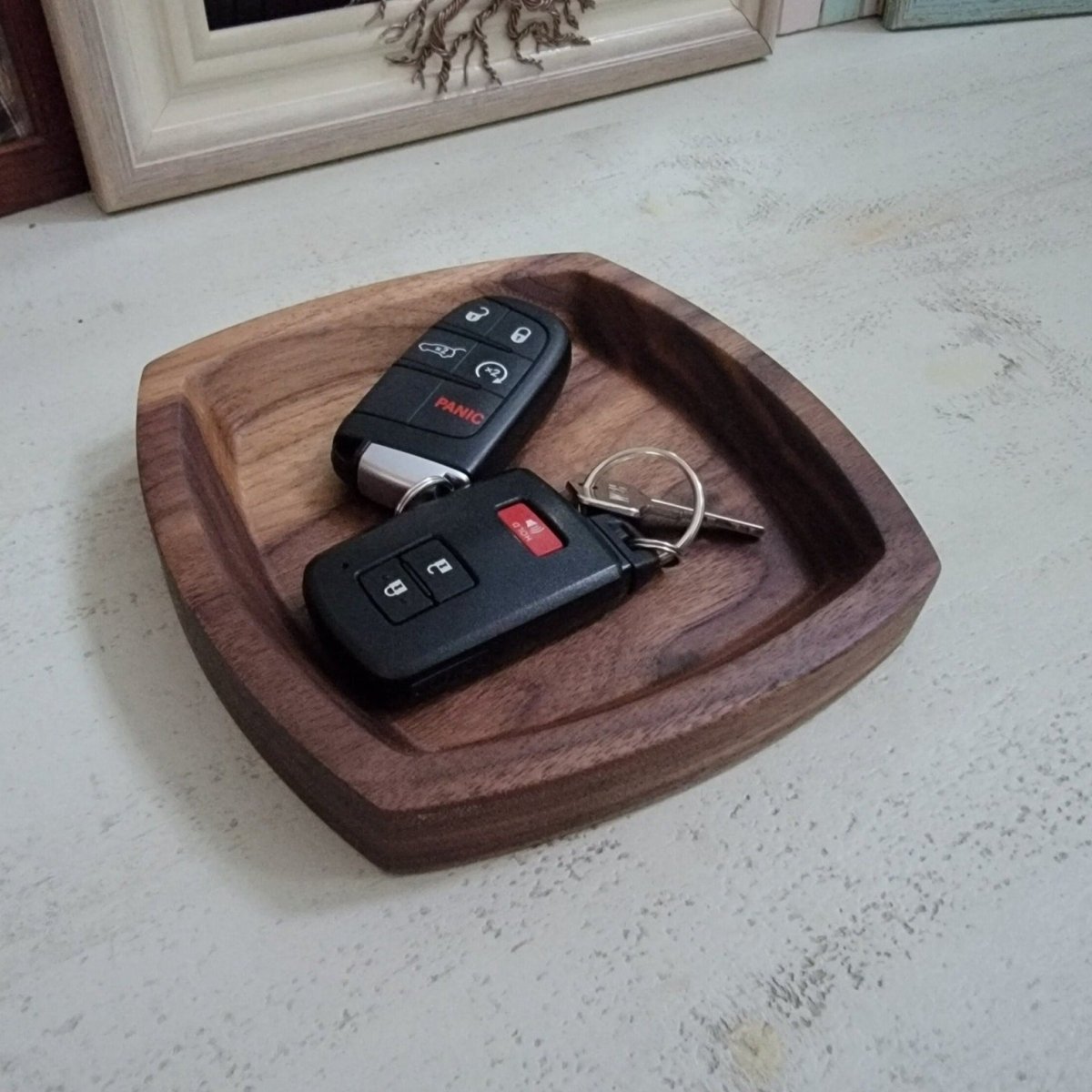 Solid wood catch-all tray - Microstep Customs
